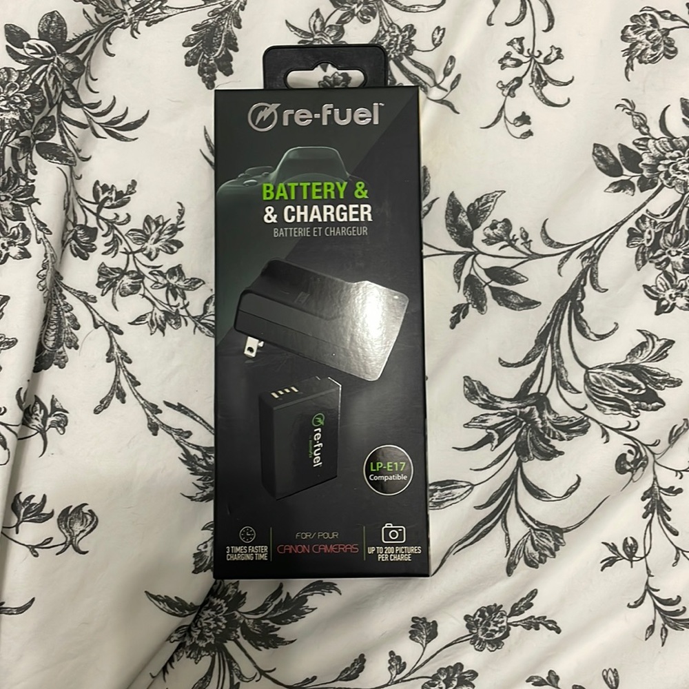 New in box Refuel Battery and Charger
